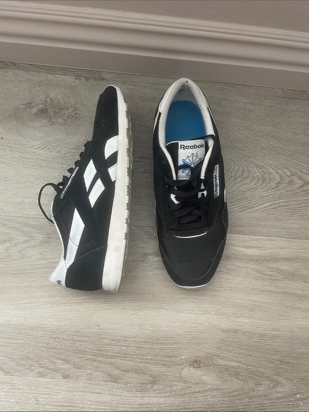 Reebok Men’s Black & White Low-Top Sneakers with Blue Insole